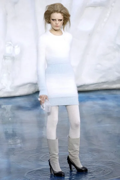 Look 53